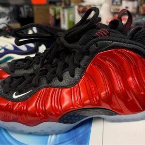Nike Air Foamposite One
Metallic Red (2023) Size 4.5Y No Box!!